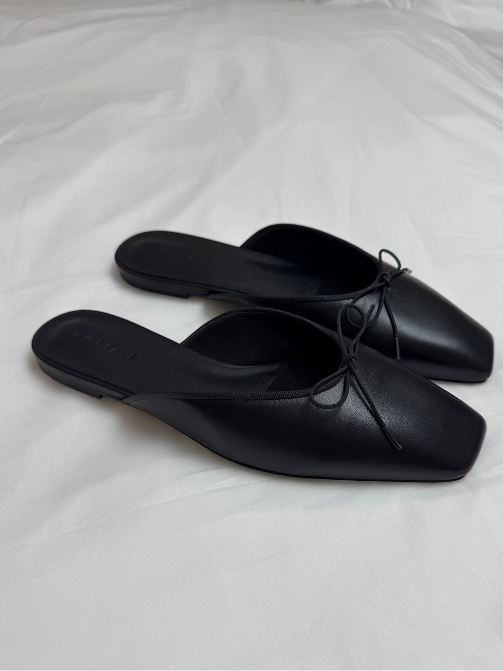 Everlane Black Leather Ballet Mule Flats Size 9 Minimalist Square Toe Bow - Picture 3 of 13